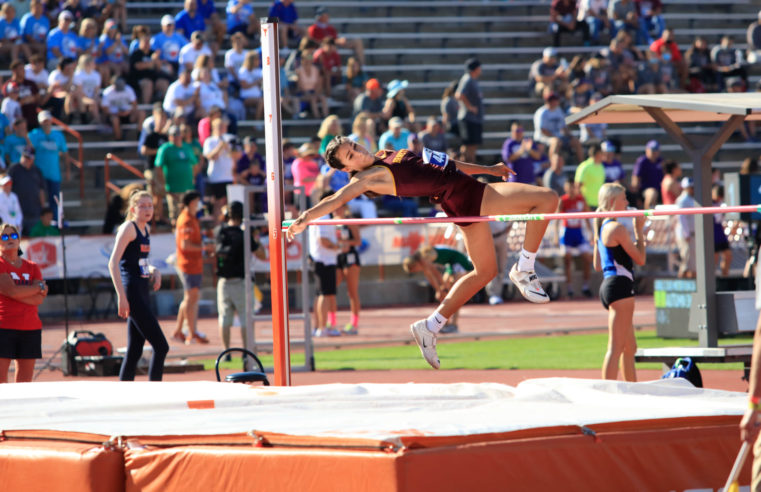 Jones finishes in the top 10 at State